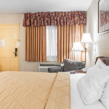 Rodeway Inn - Hotels Near Me - Tucumcari, New Mexico