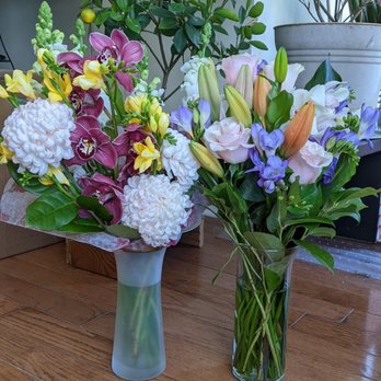 Tiny Flower - Florists Near Me - Toronto, Ontario