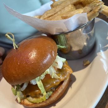 Browns Socialhouse - Hollywood Burger - Pubs Near Me - Coquitlam, British Columbia Browns Socialhouse - Hollywood Burger - Pubs Near Me - Coquitlam, British Columbia