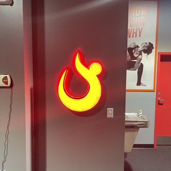 HOTWORX - Puyallup - The HOT "O" inside the location. - Yoga Near Me - Puyallup, Washington HOTWORX - Puyallup - The HOT "O" inside the location. - Yoga Near Me - Puyallup, Washington