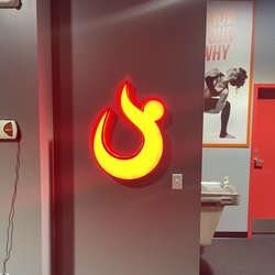 HOTWORX - Puyallup - The HOT "O" inside the location.