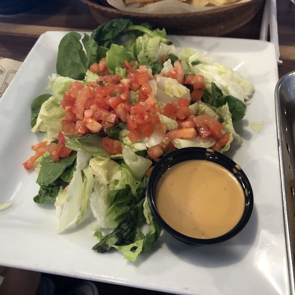 Chili's - Swapped side salad for the coleslaw with my ribs meal - American Near Me - Midvale, Utah Chili's - Swapped side salad for the coleslaw with my ribs meal - American Near Me - Midvale, Utah