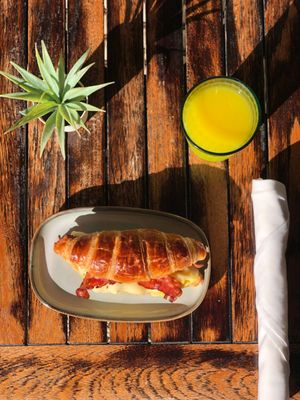 Panizza Bistro by null