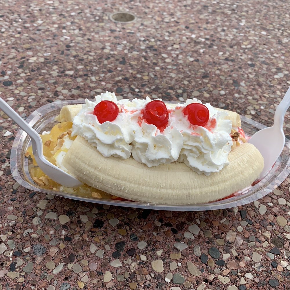 Twistee Treat - Banana Boat - Ice Cream & Frozen Yogurt Near Me - Orlando, Florida Twistee Treat - Banana Boat - Ice Cream & Frozen Yogurt Near Me - Orlando, Florida