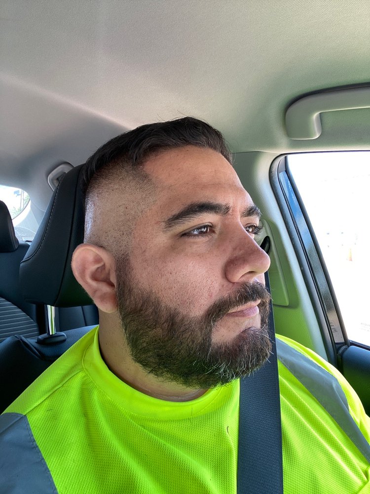 KIM’S BARBER SHOP Updated September 2024 14 Photos 217 Avenel St