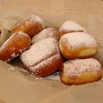 La Tour Cafe - A mouth-melting, pipin' hot 'n fresh basket of LTC's Beignet (think French Doughnut) - Cafes Near Me - Honolulu, Hawaii