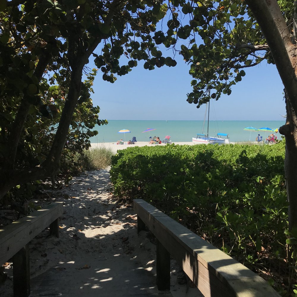 Central Gardens - A 3 block walk through a quiet neighborhood to 5th Avenue. On the Gulf side of Tamiami Trail...10 minute stroll to the beach. - Property Management Near Me - Naples, Florida