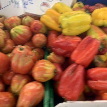 Mercato di Sant'Ambrogio - Peppers - Grocery Near Me - Florence, FI