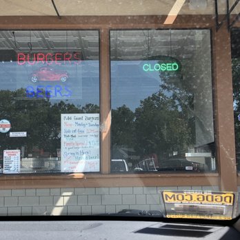 Bob's Giant Burger - Burgers Near Me - Modesto, California Bob's Giant Burger - Burgers Near Me - Modesto, California