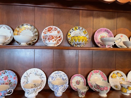 Cafe Wisteria by null