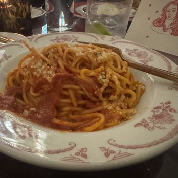 Mama’s on Main - Wine Bars Near Me - Covington, Kentucky