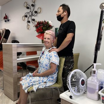 M P Nail Salon - Shoulder massage - Nail Salons Near Me - North Miami, Florida M P Nail Salon - Shoulder massage - Nail Salons Near Me - North Miami, Florida
