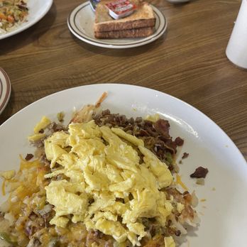 Jimichael's Restaurant - Arizona meat lovers skillet - American Near Me - Sun City, Arizona