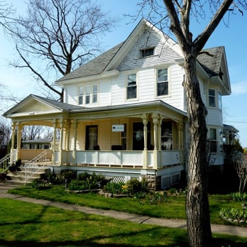 Green Oaks Bed and Breakfast - Bed & Breakfast Near Me - St Davids, Ontario Green Oaks Bed and Breakfast - Bed & Breakfast Near Me - St Davids, Ontario