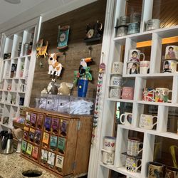 Common Grounds Coffee House & Desserts