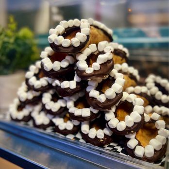 Bug & Bear’s Cannoli - The homemade shells for their specialty s'mores flavor at their food truck at the Monrovia Friday night market! (March 2025) - Desserts Near Me - Los Angeles, California Bug & Bear’s Cannoli - The homemade shells for their specialty s'mores flavor at their food truck at the Monrovia Friday night market! (March 2025) - Desserts Near Me - Los Angeles, California