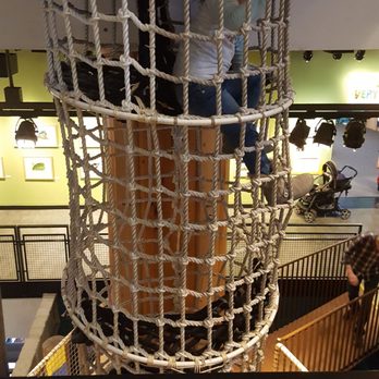 Chicago Children's Museum - Climbing rope tunnel - Children's Museums Near Me - Chicago, Illinois