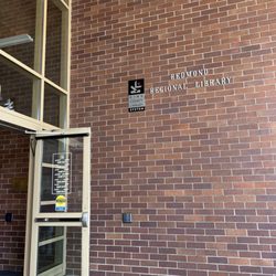 Redmond Library - Front side entrance