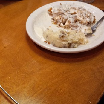 Texas Roadhouse - Country fried chicken with cream gravy and mashed potatoes. Mom couldn't eat all it..Leftovers yay!!!! - Steakhouses Near Me - Hickory, North Carolina