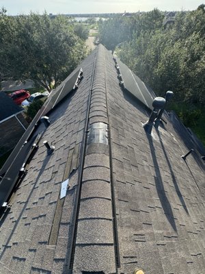 You Noah Roofer Logo