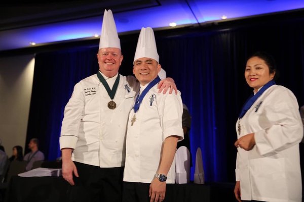 GHÉ bánh mì & rolls by null