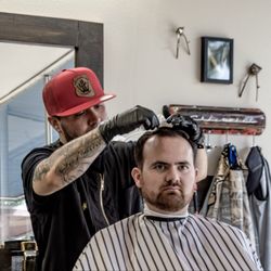 Lew's Classic Cuts Barber Shop - Carlos