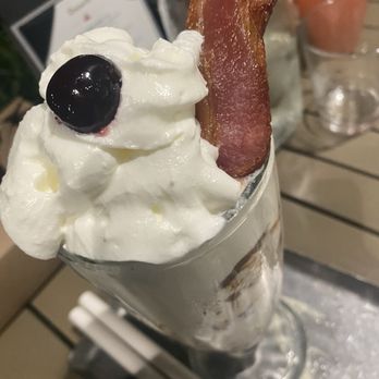 Lake Park Diner - Shake - New American Near Me - Naples, Florida Lake Park Diner - Shake - New American Near Me - Naples, Florida