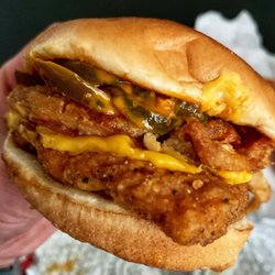 Wendy's - Bacon jalapeño spicy chicken sandwich