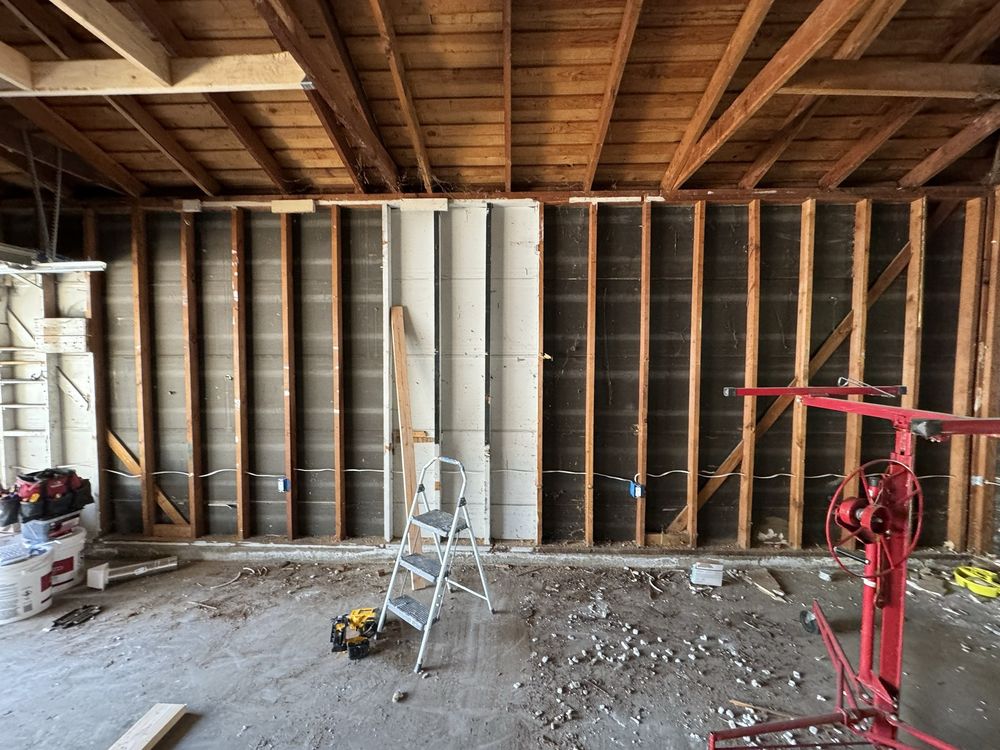 Slide of Golden State Builders