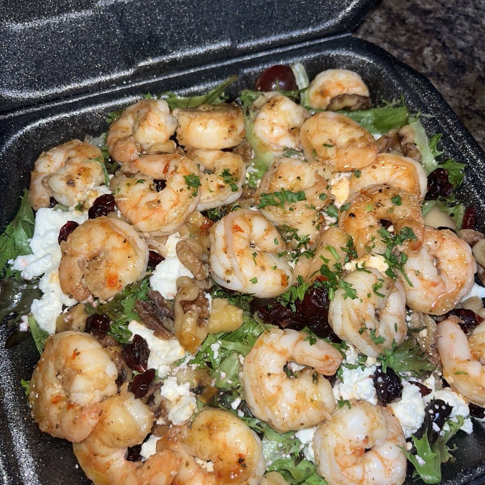 Big Moe's Kitchen - Michigan Salad with Shrimp - New American Near Me - Garden City, Michigan