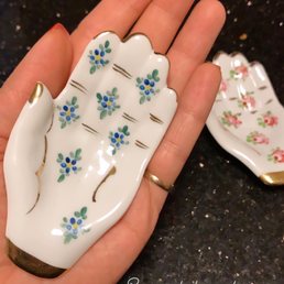 Porcelain hands, made in France, and made my day. Porcelain hands, made in France, and made my day.