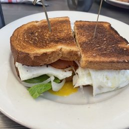 Smoked Salmon Sandwich with Egg Smoked Salmon Sandwich with Egg