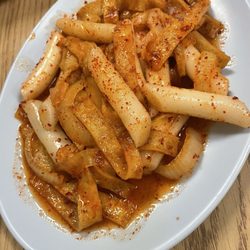 Chong's Korean Restaurant - Spicy rice cakes with fish cakes