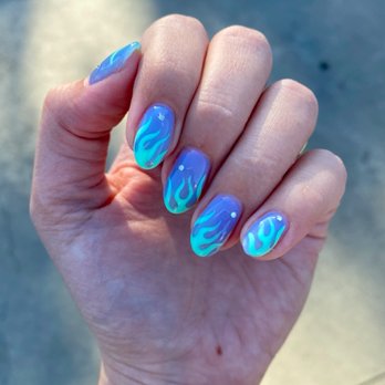 Lumi Nail Studio - Nail Salons Near Me - Pasadena, California