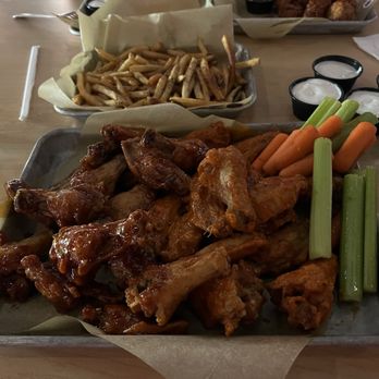 Buffalo Wild Wings - Chicken Wings Near Me - Muskegon, Michigan Buffalo Wild Wings - Chicken Wings Near Me - Muskegon, Michigan