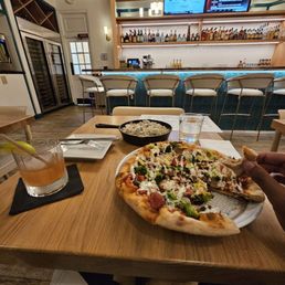 Farmer's Market Pizza with veggie sausage