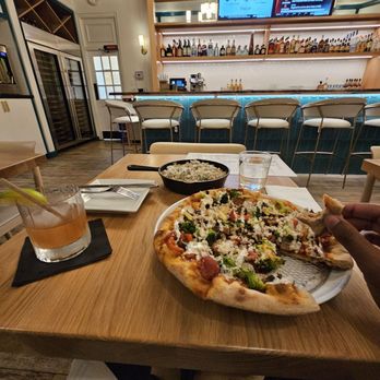 Christopher's Kitchen - Farmer's Market Pizza with veggie sausage - Vegan Near Me - Palm Beach Gardens, Florida