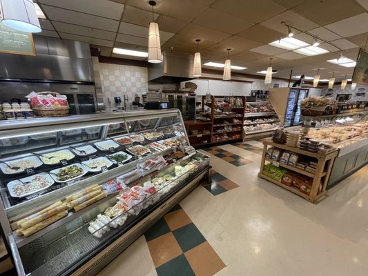 Deluxe Foods of Aptos by null