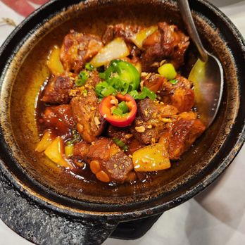 Garlic & Chives - Claypot pork spare ribs - Vietnamese Near Me - Artesia, California Garlic & Chives - Claypot pork spare ribs - Vietnamese Near Me - Artesia, California