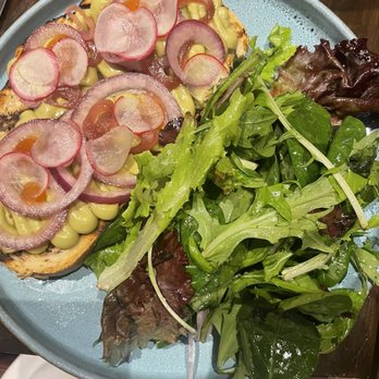 Restaurant Aleksandar - Avocado toast - Modern European Near Me - Philadelphia, Pennsylvania