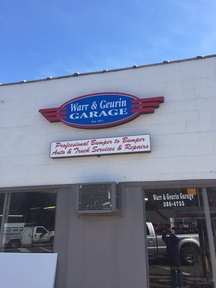 Warr & Geurin Garage