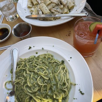 Fumo - Spaghetti Vegan Pesto, Rigatoni w chicken, Gladys, and Georgia - Italian Near Me - New York, New York