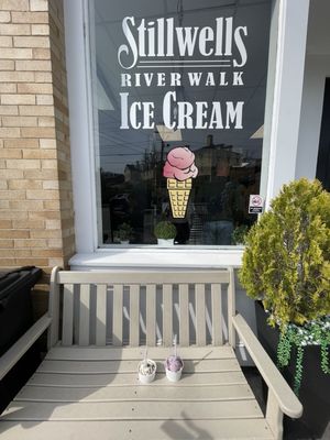 Stillwells Riverwalk Ice Cream by null