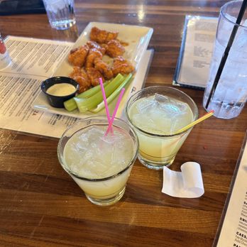 McCoy’s Copper Pint - Boneless buffalo wings - American Near Me - Shakopee, Minnesota