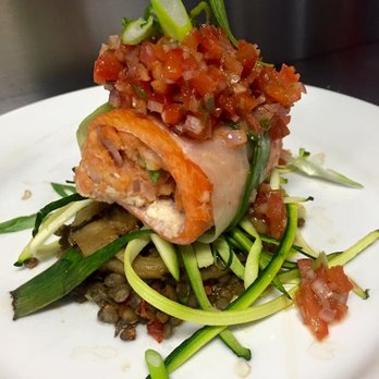 Le Petit Flore - Ballottine de truite farcie aux rillettes de saumon - French Near Me - Montreal, Quebec