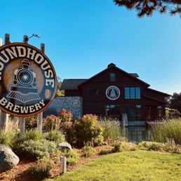 Exterior photo of Roundhouse Brewery - Nisswa, Minnesota Exterior photo of Roundhouse Brewery - Nisswa, Minnesota