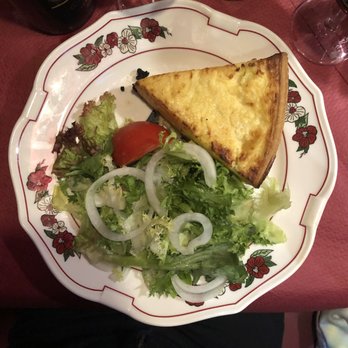 Au Vieux Strasbourg - Tarte À L'Oignon - French Near Me - Strasbourg, 67