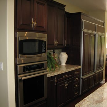 Woodenbridge - The old kitchen before the re-painting - Cabinetry Near Me - San Jose, California Woodenbridge - The old kitchen before the re-painting - Cabinetry Near Me - San Jose, California