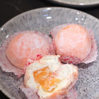 Moment - Persimmon Snowball 柿子雪媚娘 ($11.50 for 3) - snow skin outer layer (similar to mochi), whipped cream and persimmon inside - Bakeries Near Me - Champaign, Illinois