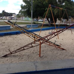 Parque Los Pinos - La zona de juegos para niños